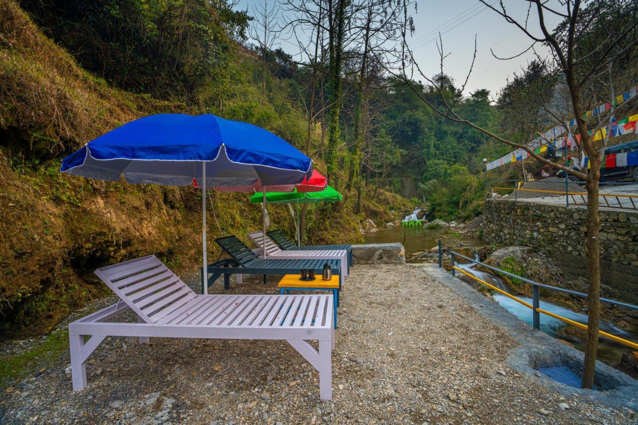 The Hosteller Mussoorie By The Streamside, Kempty Dış mekan fotoğraf
