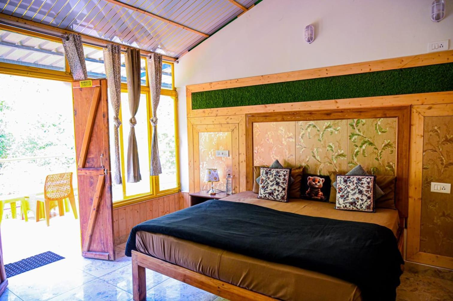 The Hosteller Mussoorie By The Streamside, Kempty Dış mekan fotoğraf
