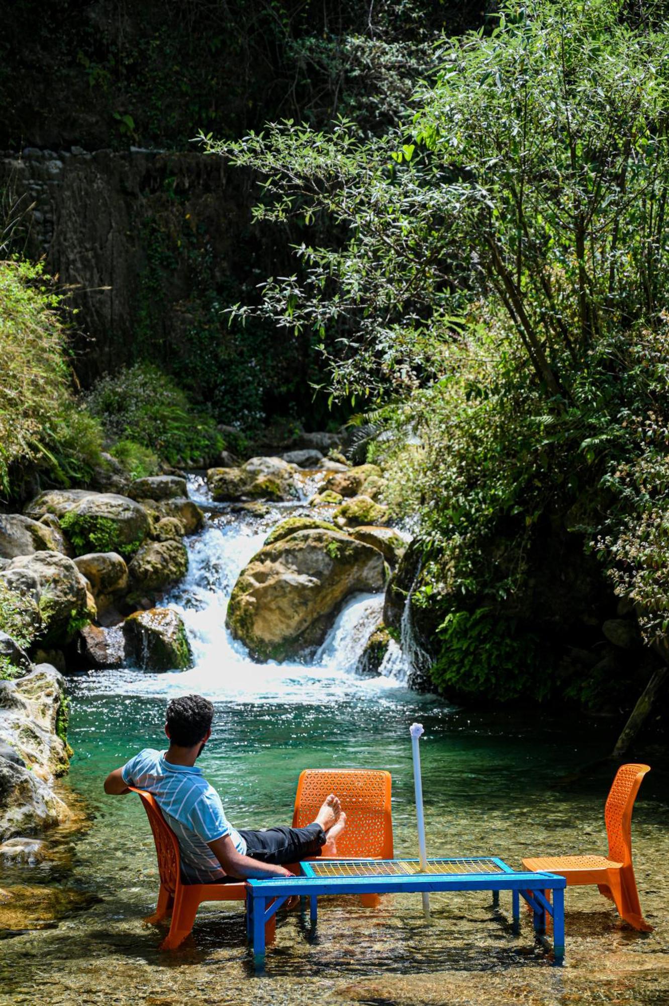 The Hosteller Mussoorie By The Streamside, Kempty Dış mekan fotoğraf